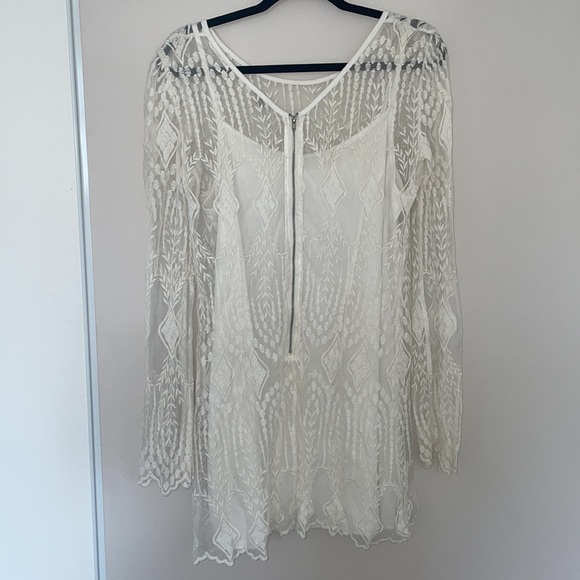 White cochlea mini dress - Picture 2 of 4